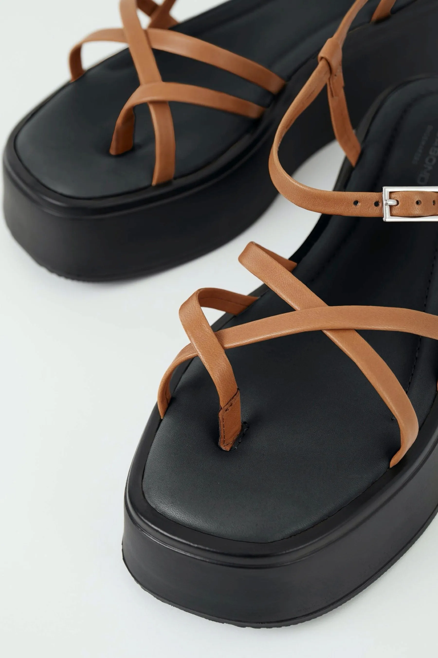 Cognac Courtney Sandal